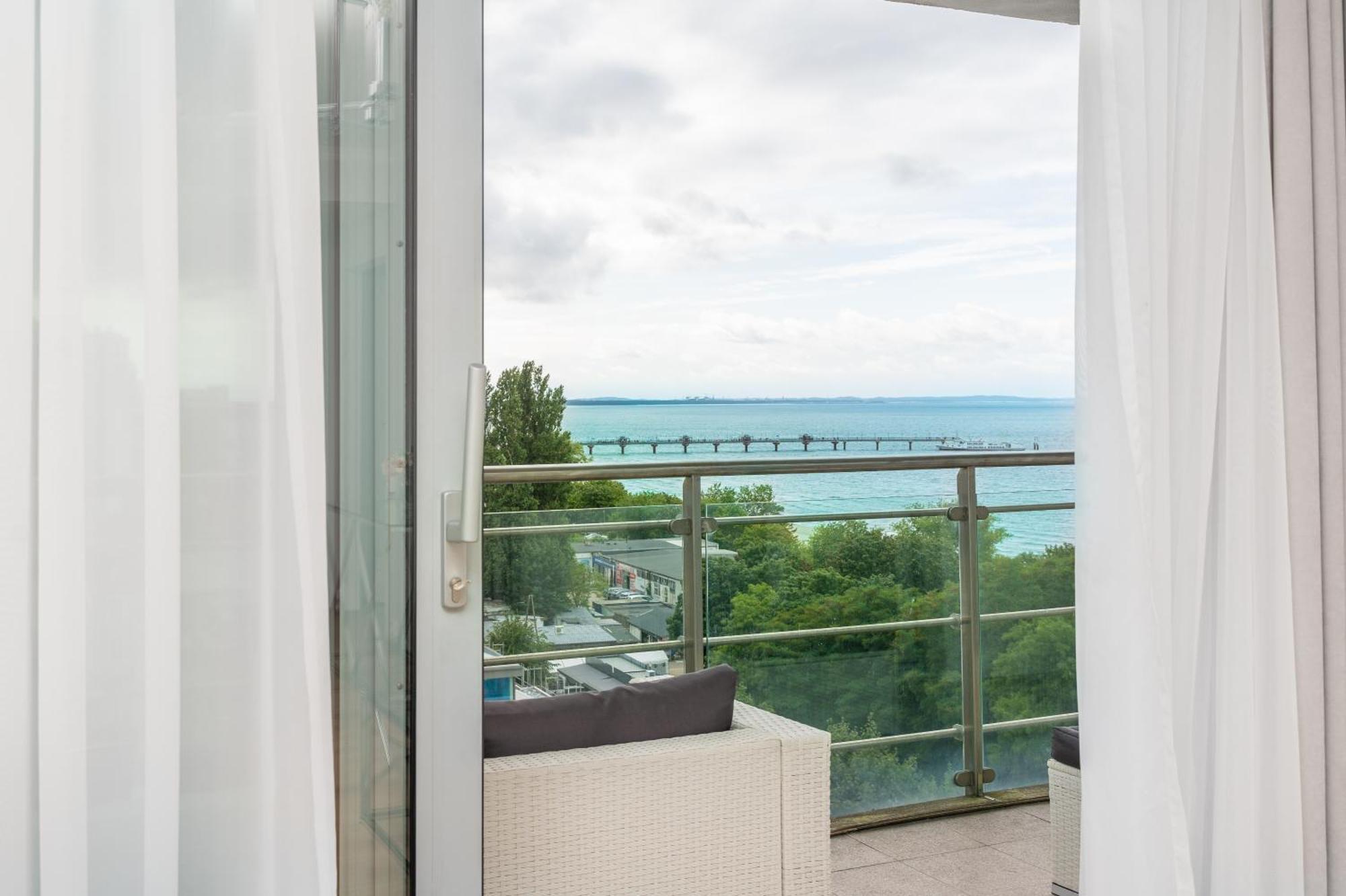 Your Holidays Promenada Gwiazd 28 Miedzyzdroje Exterior photo